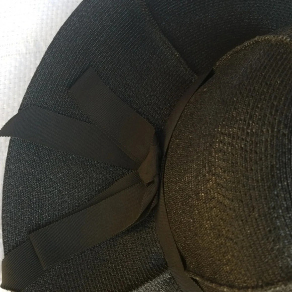 - Vintage Black woven floppy  hat - Picture 8 of 13